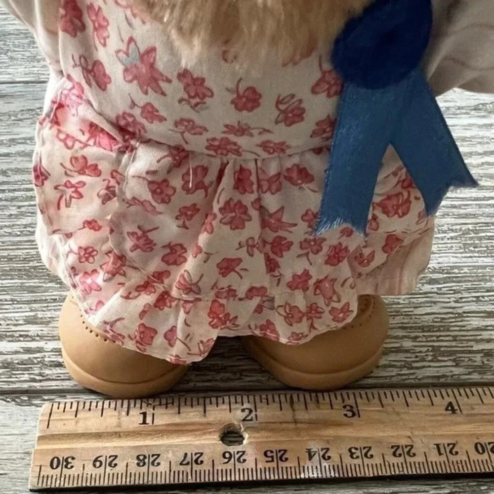 Vintage 1986 Wendy's Furskins Hattie Mini Bear Plush Stuffed Animal Blue Ribbon